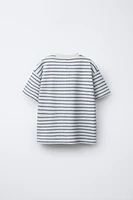 T-SHIRT À RAYURES STRUCTURÉ