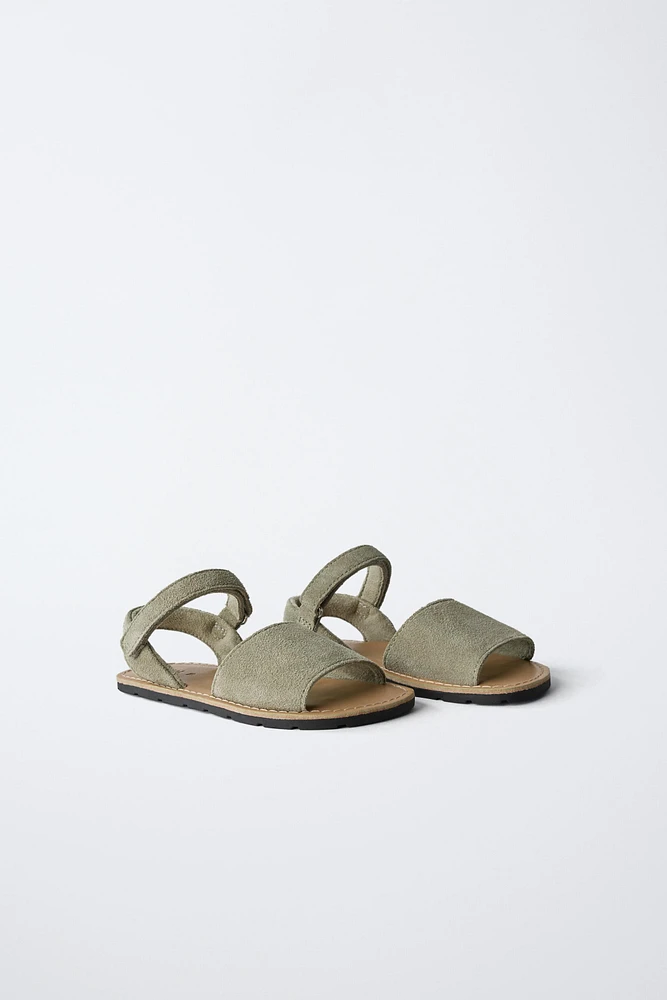 LEATHER SANDALS