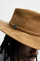CHAPEAU EN CUIR DAIM