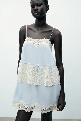 ROBE À BRETELLES DENTELLE