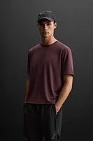 T-SHIRT PERFORÉ IMPRIMÉ