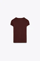 T-SHIRT AJUSTÉ À MANCHES COURTES