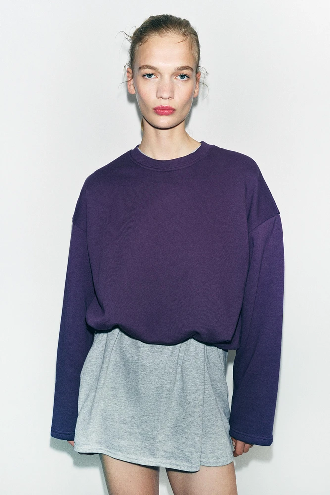 GATHERED CROPPED SWEATSHIRT