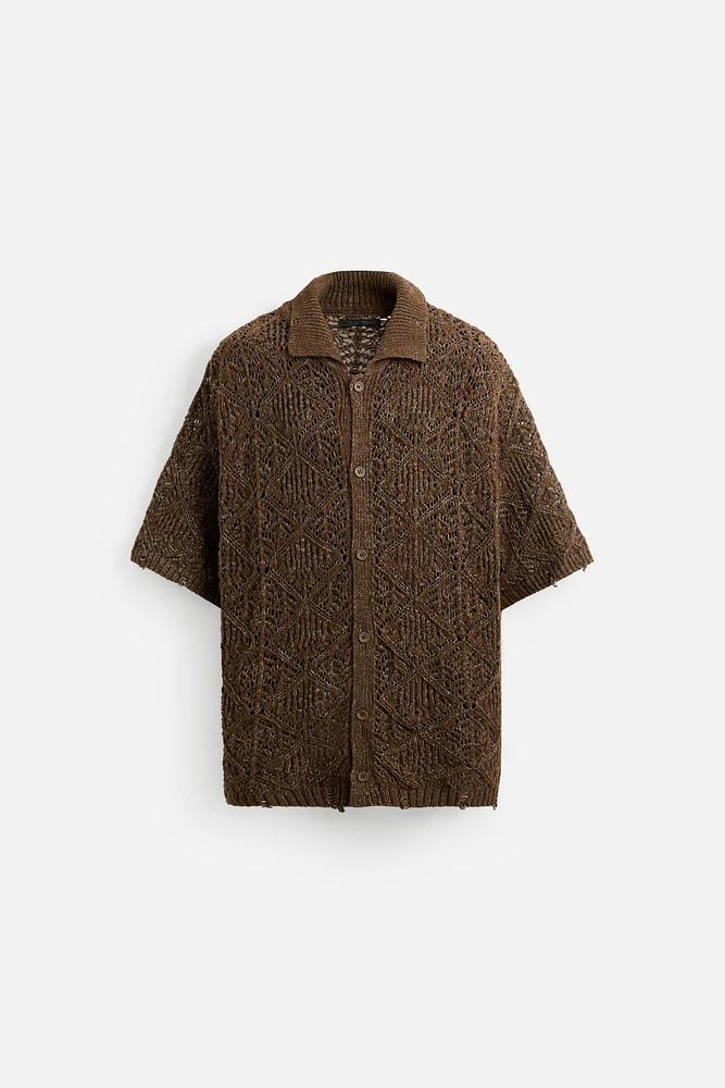 TEXTURED KNIT DISTRESSED SHIRT