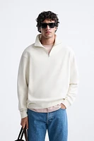 QUARTER ZIP SWEATSHIRT