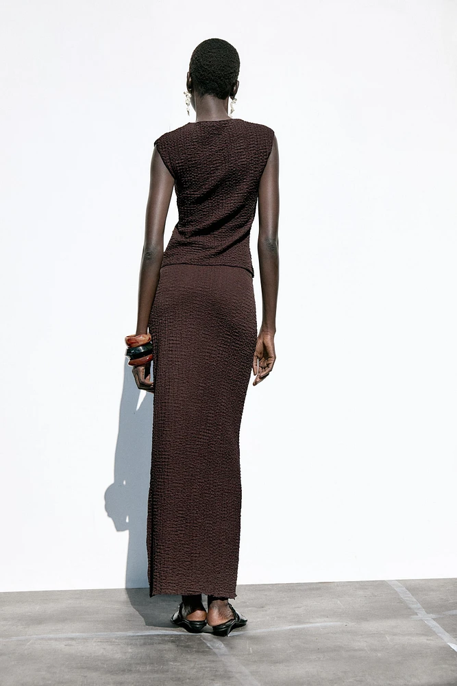 TEXTURED LONG SKIRT