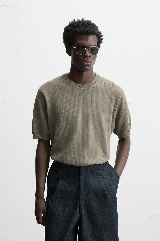 TEXTURED KNIT T-SHIRT