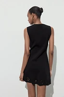 ROBE EN MAILLE BRODERIES AJOURÉES