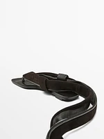 Sandales plates en daim - Limited Edition