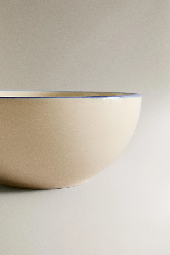 STONEWARE BOWL WITH RIM DETAIL