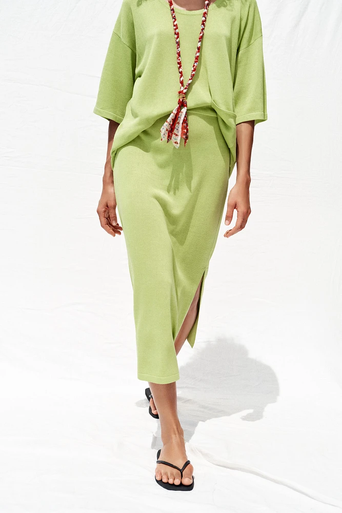 JUPE MIDI EN MAILLE