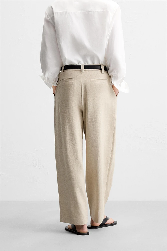 PANTALON DE COSTUME STRUCTURÉ EN LIN
