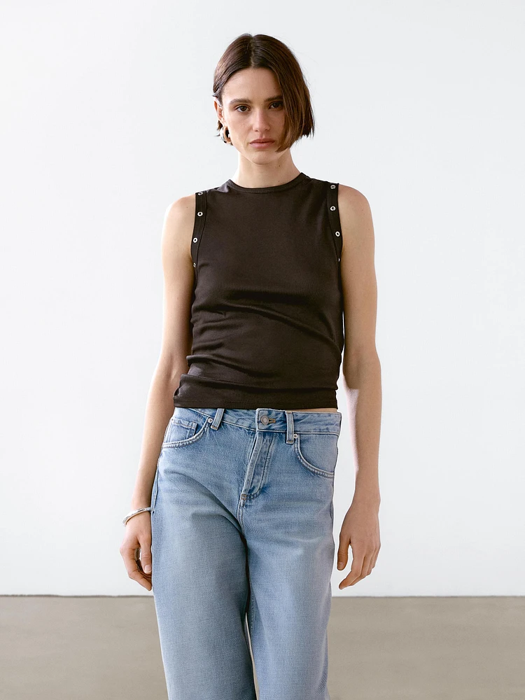 Cropped T-shirt with eyelets