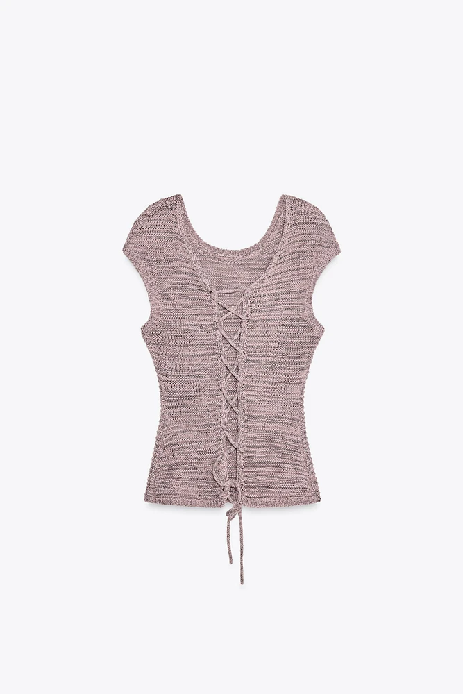 TOP EN MAILLE TEXTURÉE