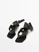 Sandales à talon avec nœud en cuir - Limited Edition