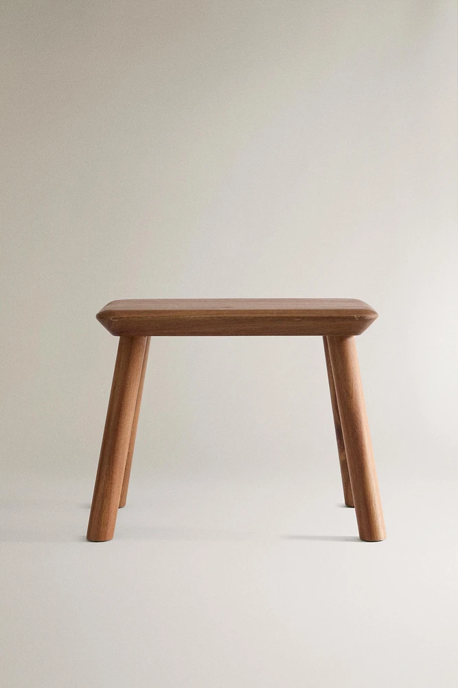 BEVELED ACACIA STOOL