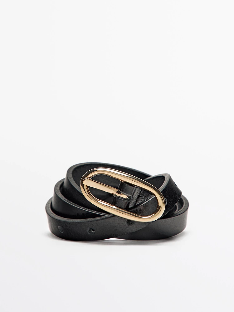 Leather belt with oval buckle