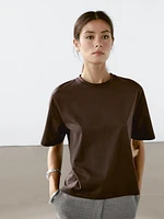 Short sleeve T-shirt with topstitching detail