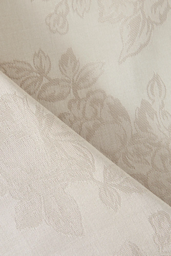 FLORAL JACQUARD TABLECLOTH