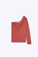 DRAPED KNIT ASYMMETRIC TOP