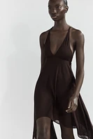 ROBE EN TULLE ASYMÉTRIQUE