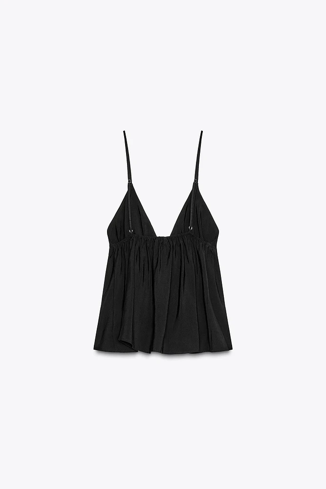 FLOWY STRAPPY TOP