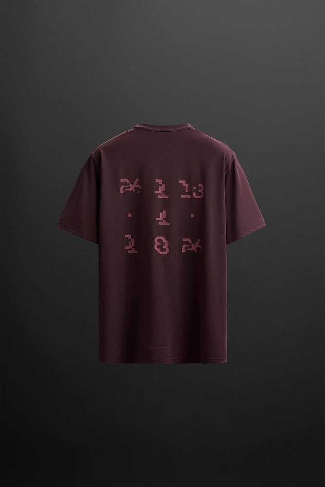 T-SHIRT PERFORÉ IMPRIMÉ