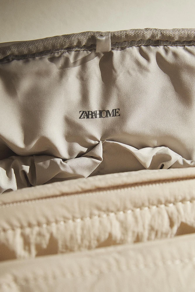 TRIPLE NYLON MAKEUP BAG