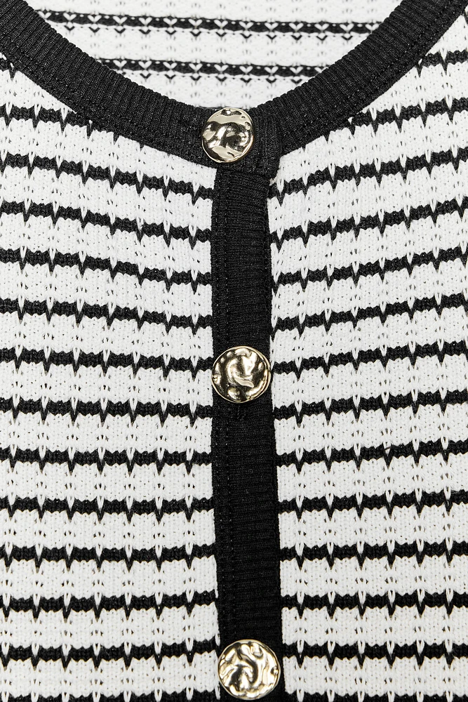 BUTTONED JACQUARD VEST TOP