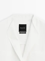 100% linen blazer with lapel detail