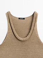 Crop top with neck detail