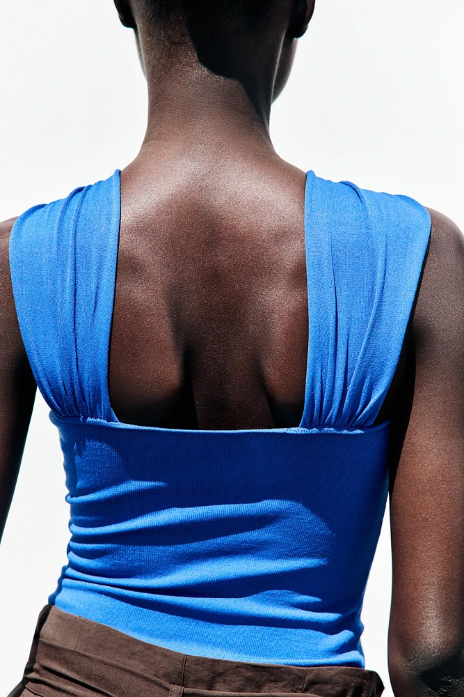 HALTER KNIT TOP