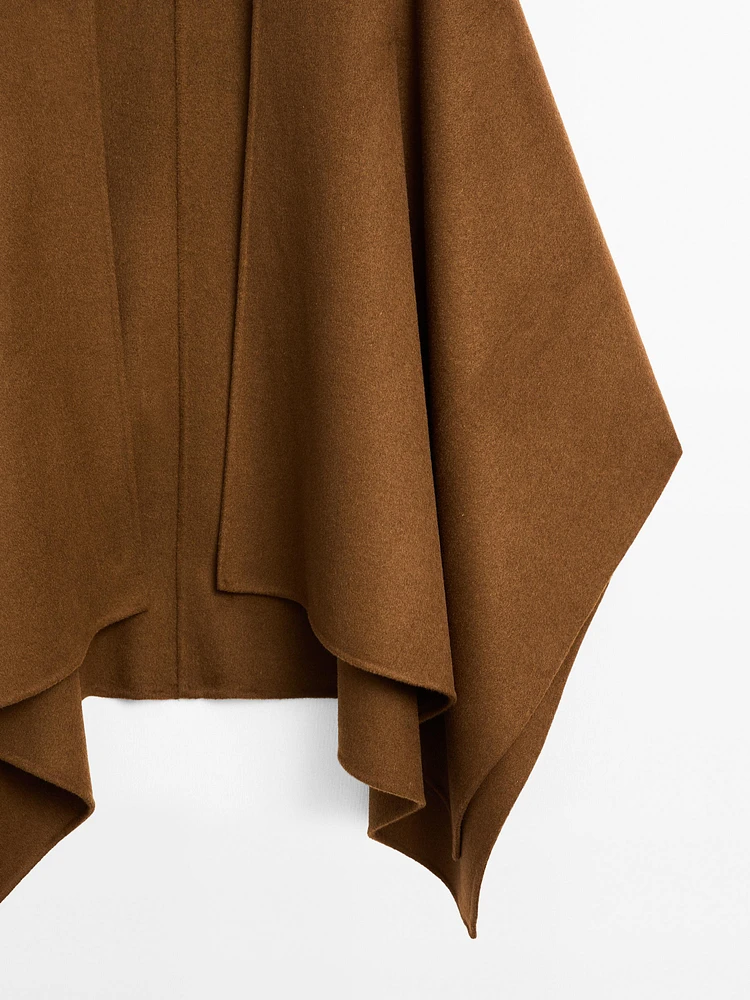 Cape en drap de laine mélangée