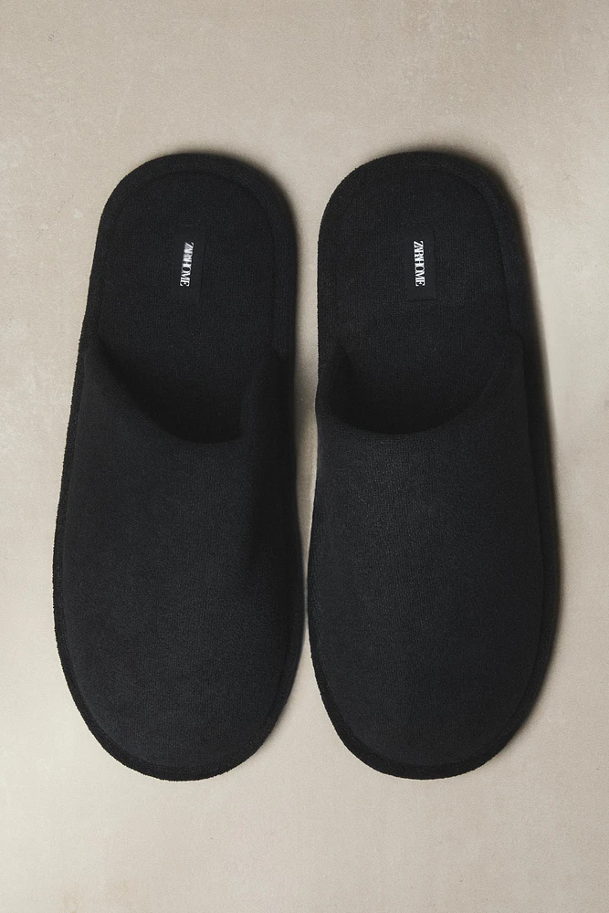 TERRYCLOTH BATHROOM SLIPPERS
