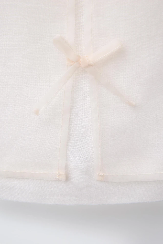 TOP 100 % LIN ORGANZA LACETS