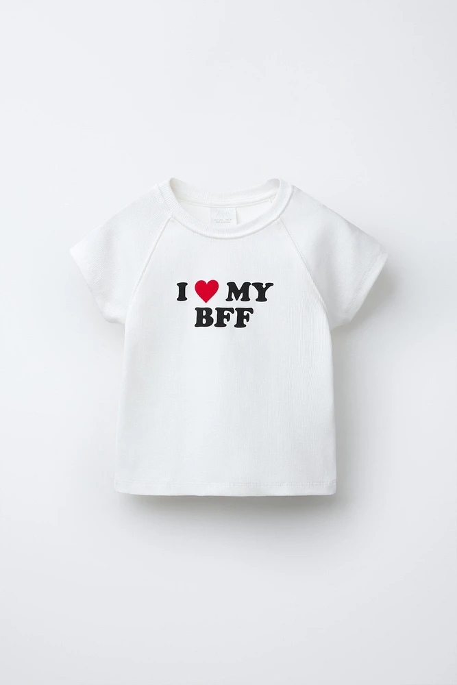 T-SHIRT CÔTELÉ AVEC INSCRIPTION
