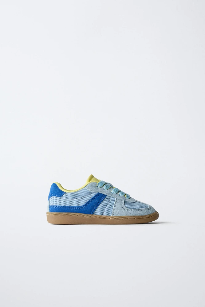 RETRO SNEAKERS