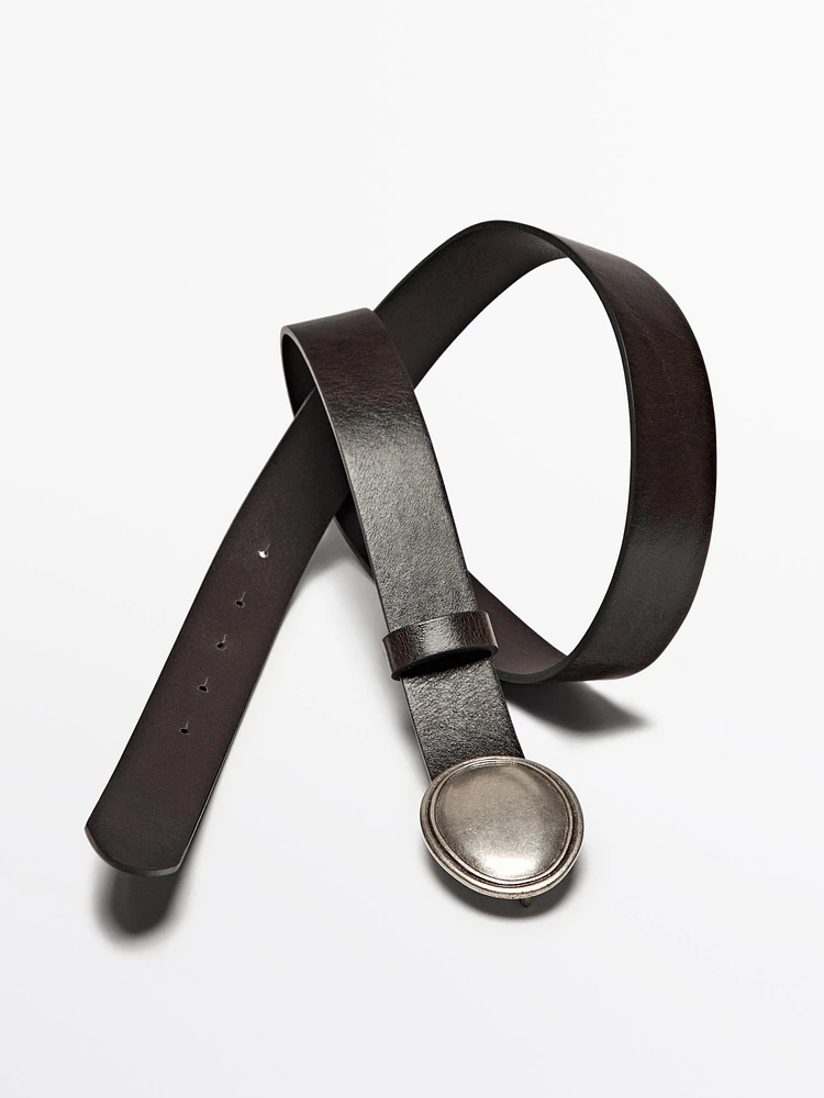 Leather belt with oval plate buckle