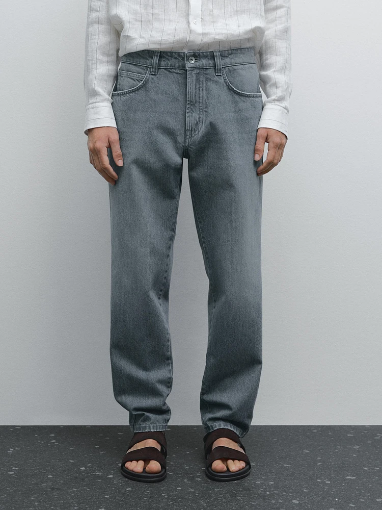 Tapered fit jeans
