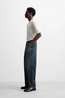 STRAIGHT FIT RELAXED JEANS