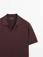 Textured knit short sleeve polo shirt