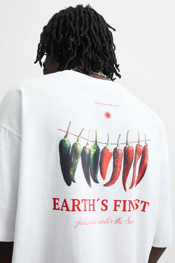 T-SHIRT IMPRIMÉ EN MATIÈRES VARIÉES