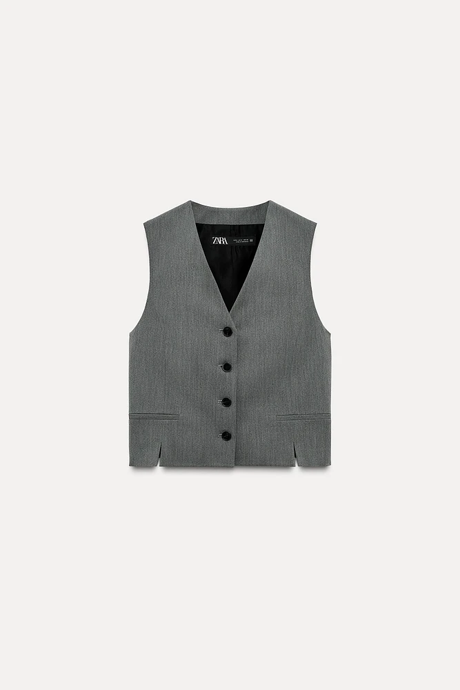 VEST WITH SLITS