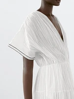 Robe longue plissée contrastante