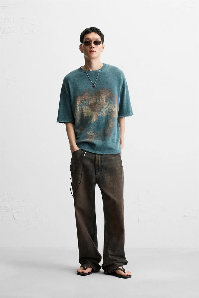 T-SHIRT EN MAILLE IMPRIMÉ DÉLAV