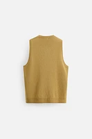 KNIT VEST