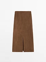 Jupe midi en cuir effet daim