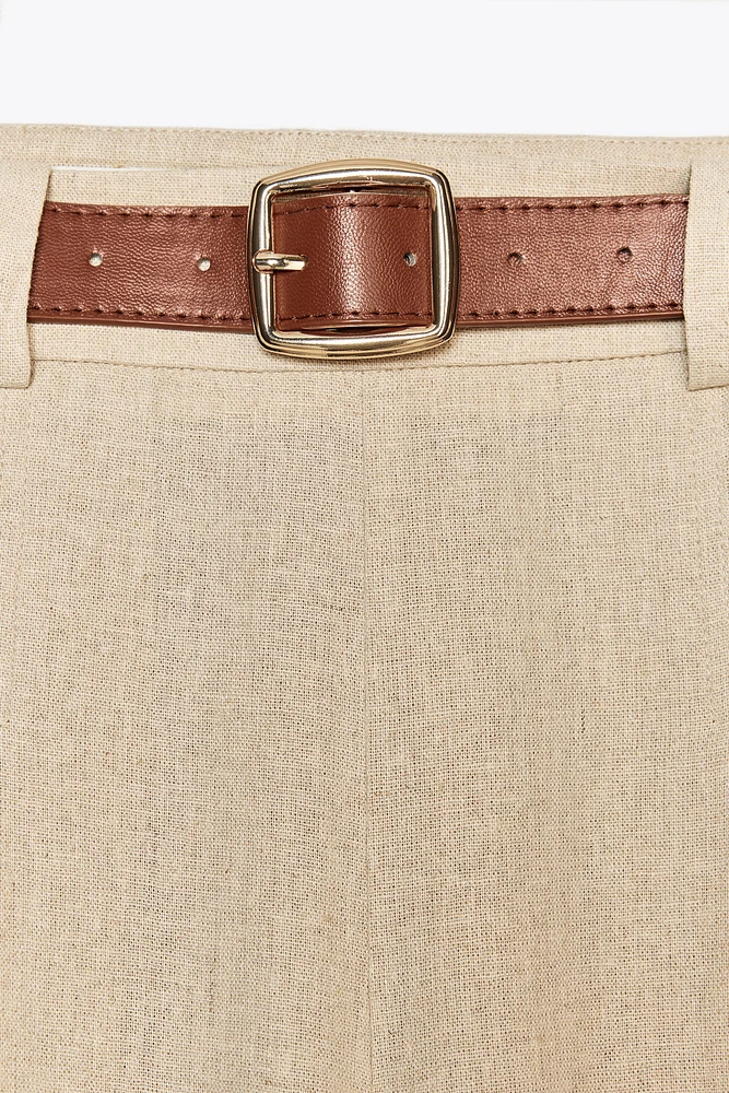 BERMUDA LONGUE AVEC CEINTURE EN LIN