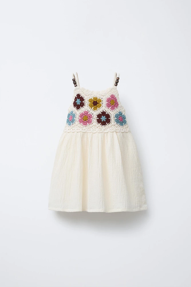 ROBE EN MAILLE CROCHET ET FANTAISIE