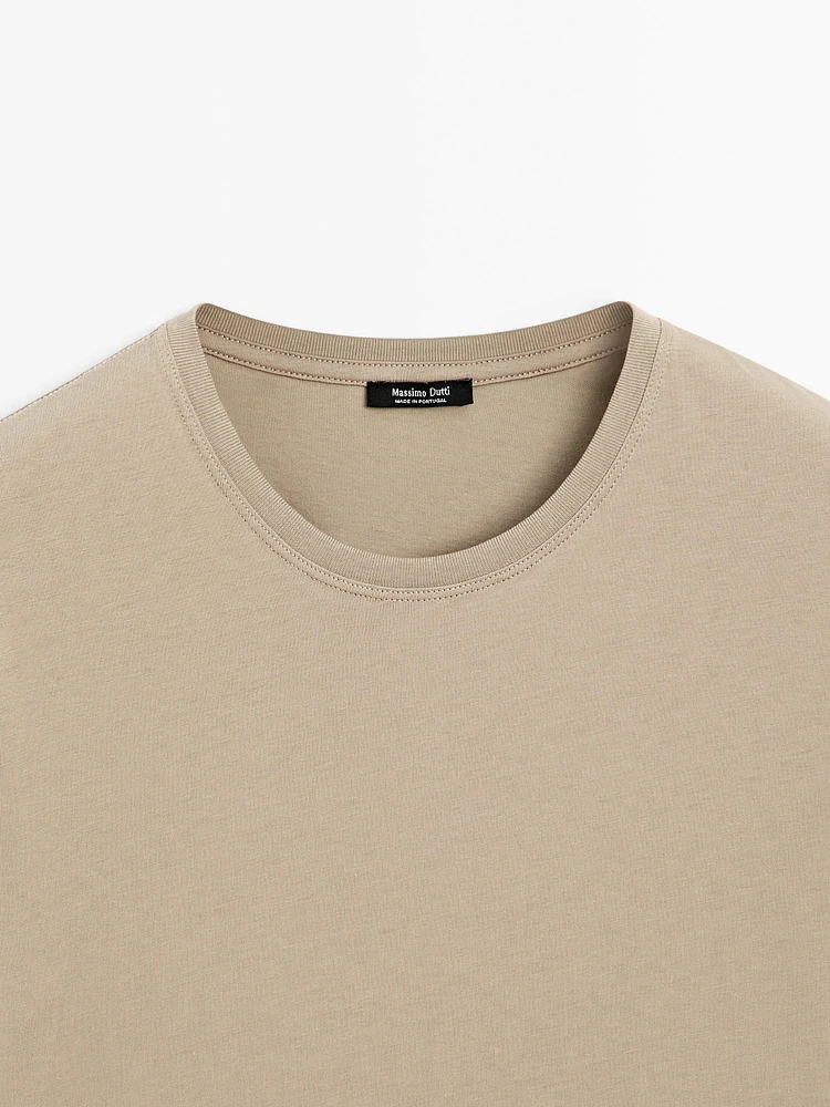 100% cotton lightweight T-shirt